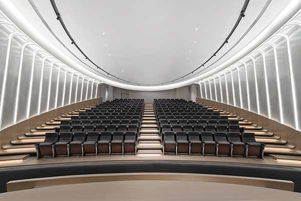 辦公室精裝修中期驗收是在什么時候？